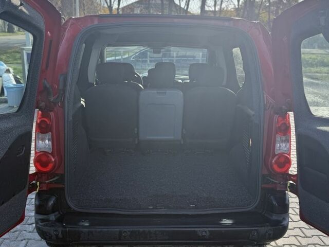 Сітроен Берлінго 2008 у Умани на Automoto.ua Червоний Сітроен Берлінго, об'ємом двигуна 1.6 л та пробігом 250 тис. км за 4700 $, фото 11 на Automoto.ua