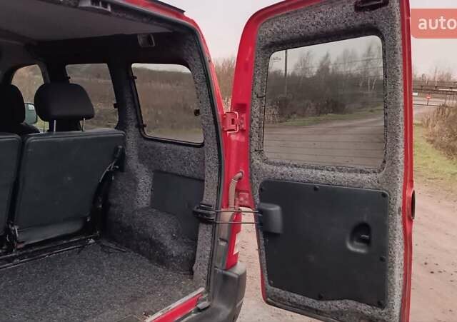 Красный Ситроен Берлинго, объемом двигателя 1.6 л и пробегом 204 тыс. км за 3850 $, фото 49 на Automoto.ua