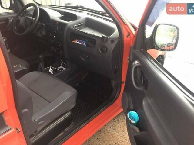 Червоний Сітроен Берлінго, об'ємом двигуна 1.56 л та пробігом 286 тис. км за 3200 $, фото 6 на Automoto.ua