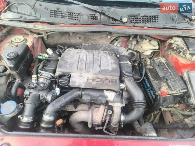 Красный Ситроен Берлинго, объемом двигателя 1.56 л и пробегом 233 тыс. км за 3600 $, фото 5 на Automoto.ua