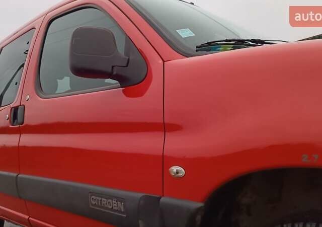 Красный Ситроен Берлинго, объемом двигателя 1.6 л и пробегом 204 тыс. км за 3850 $, фото 37 на Automoto.ua
