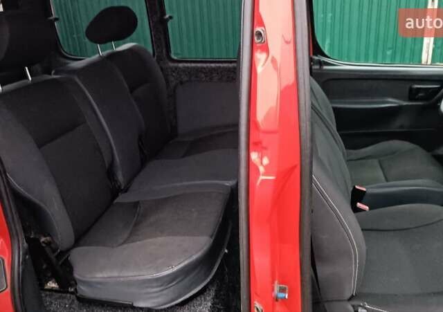 Красный Ситроен Берлинго, объемом двигателя 1.6 л и пробегом 204 тыс. км за 3850 $, фото 61 на Automoto.ua