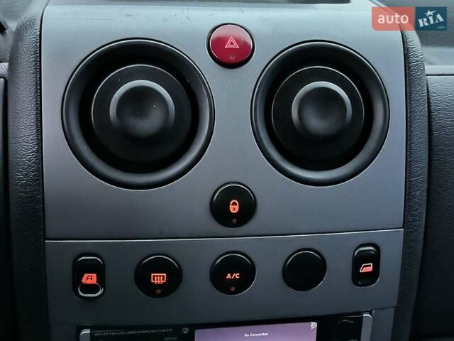 Красный Ситроен Берлинго, объемом двигателя 1.36 л и пробегом 299 тыс. км за 4990 $, фото 15 на Automoto.ua