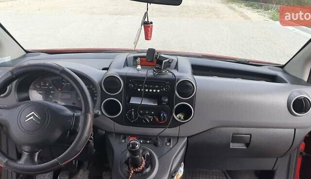 Ситроен Берлинго 2010 в Тернополе на Automoto.ua Красный Ситроен Берлинго, объемом двигателя 1.6 л и пробегом 217 тыс. км за 5500 $, фото 13 на Automoto.ua