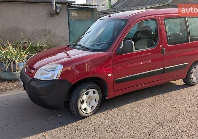Червоний Сітроен Берлінго, об'ємом двигуна 1.4 л та пробігом 85 тис. км за 5000 $, фото 6 на Automoto.ua