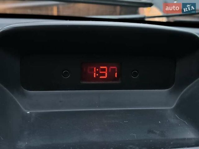 Красный Ситроен Берлинго, объемом двигателя 1.36 л и пробегом 299 тыс. км за 4990 $, фото 14 на Automoto.ua