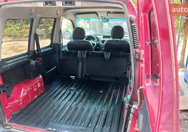 Червоний Сітроен Берлінго, об'ємом двигуна 1.36 л та пробігом 177 тис. км за 3900 $, фото 9 на Automoto.ua