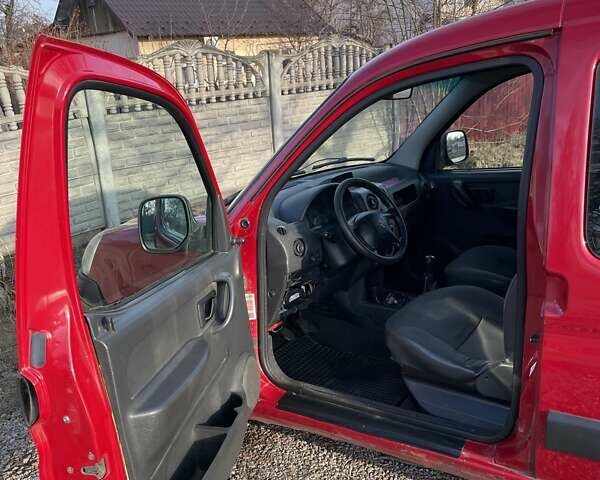 Красный Ситроен Берлинго, объемом двигателя 1.36 л и пробегом 175 тыс. км за 4600 $, фото 1 на Automoto.ua