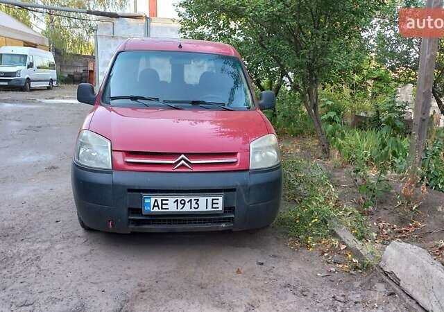 Червоний Сітроен Берлінго, об'ємом двигуна 1.36 л та пробігом 177 тис. км за 3900 $, фото 10 на Automoto.ua