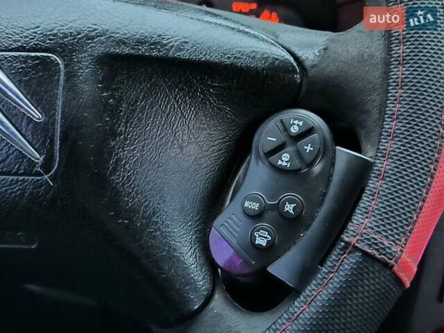 Красный Ситроен Берлинго, объемом двигателя 1.36 л и пробегом 299 тыс. км за 4990 $, фото 20 на Automoto.ua