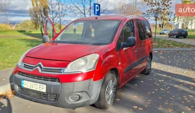 Красный Ситроен Берлинго, объемом двигателя 1.6 л и пробегом 248 тыс. км за 7200 $, фото 1 на Automoto.ua