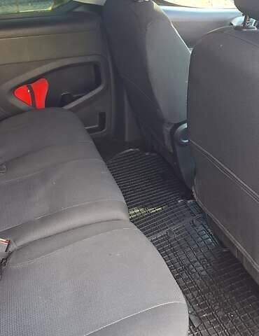 Красный Ситроен Берлинго, объемом двигателя 1.6 л и пробегом 248 тыс. км за 7200 $, фото 8 на Automoto.ua