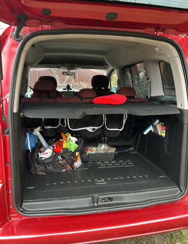 Красный Ситроен Берлинго, объемом двигателя 1.6 л и пробегом 189 тыс. км за 6700 $, фото 5 на Automoto.ua