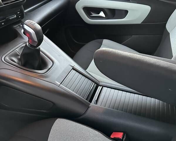 Сітроен Берлінго 2020 у Стрые на Automoto.ua Червоний Сітроен Берлінго, об'ємом двигуна 1.5 л та пробігом 172 тис. км за 15350 $, фото 91 на Automoto.ua