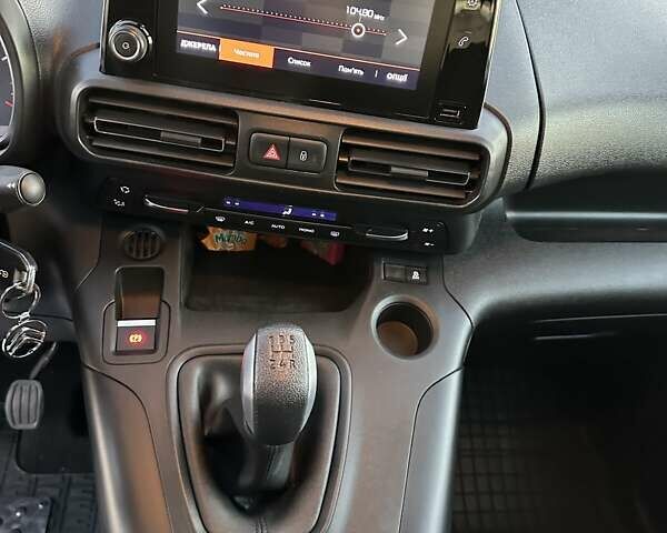 Сітроен Берлінго 2020 у Стрые на Automoto.ua Червоний Сітроен Берлінго, об'ємом двигуна 1.5 л та пробігом 172 тис. км за 15350 $, фото 94 на Automoto.ua