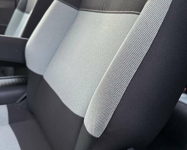 Сітроен Берлінго 2020 у Стрые на Automoto.ua Червоний Сітроен Берлінго, об'ємом двигуна 1.5 л та пробігом 172 тис. км за 15350 $, фото 78 на Automoto.ua