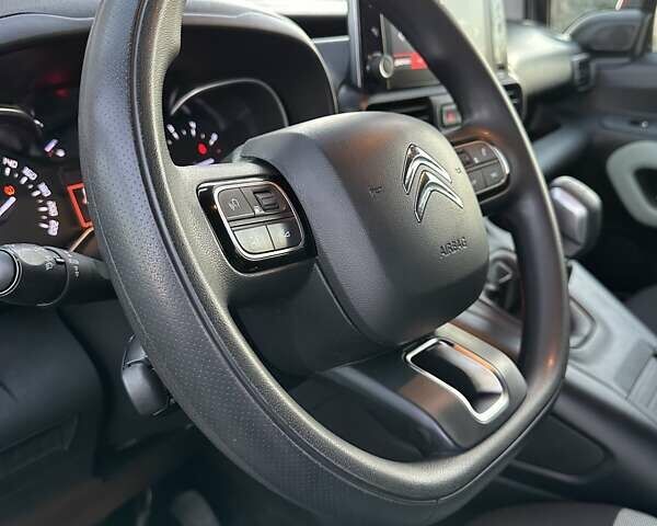 Сітроен Берлінго 2020 у Стрые на Automoto.ua Червоний Сітроен Берлінго, об'ємом двигуна 1.5 л та пробігом 172 тис. км за 15350 $, фото 65 на Automoto.ua