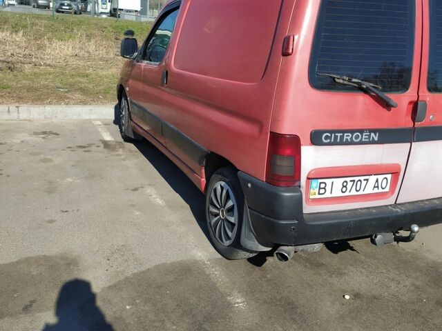 Красный Ситроен Берлинго, объемом двигателя 0 л и пробегом 370 тыс. км за 1600 $, фото 1 на Automoto.ua