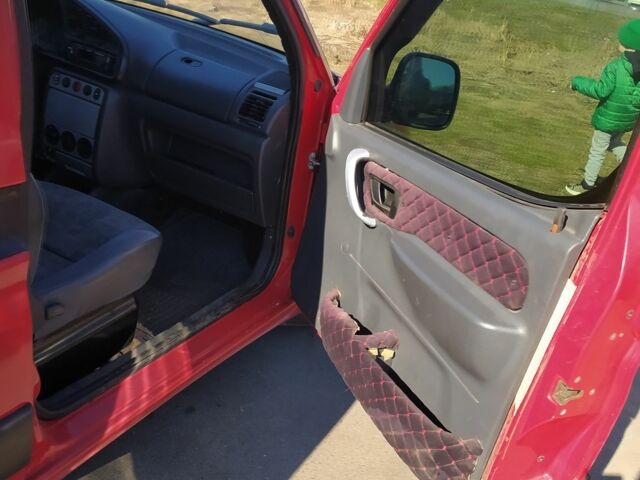 Красный Ситроен Берлинго, объемом двигателя 0 л и пробегом 370 тыс. км за 1600 $, фото 2 на Automoto.ua