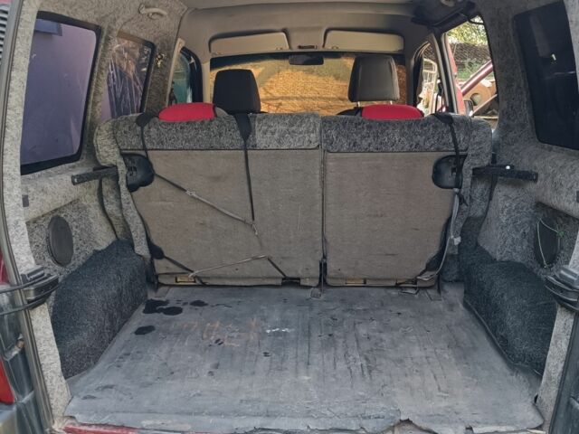 Ситроен Берлинго 2003 в Кременце на Automoto.ua Красный Ситроен Берлинго, объемом двигателя 1.9 л и пробегом 300 тыс. км за 1000 $, фото 5 на Automoto.ua