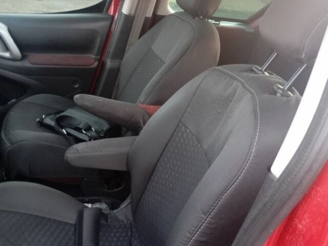 Красный Ситроен Берлинго, объемом двигателя 1.6 л и пробегом 1 тыс. км за 3000 $, фото 6 на Automoto.ua