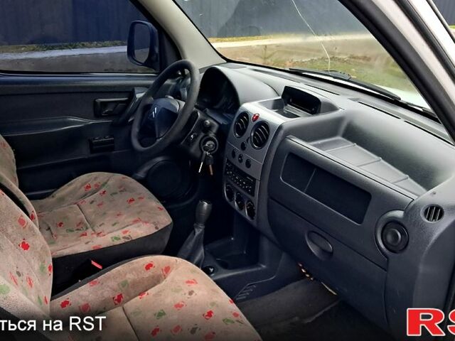 Ситроен Берлинго, объемом двигателя 19 л и пробегом 308 тыс. км за 3200 $, фото 7 на Automoto.ua