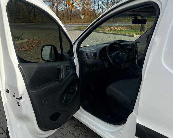 Ситроен Берлинго, объемом двигателя 1.6 л и пробегом 238 тыс. км за 6600 $, фото 19 на Automoto.ua