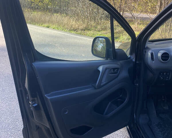 Ситроен Берлинго, объемом двигателя 1.6 л и пробегом 192 тыс. км за 8600 $, фото 12 на Automoto.ua