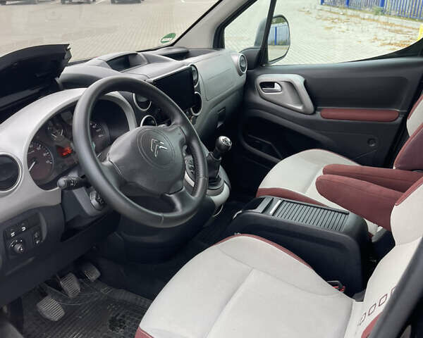 Сітроен Берлінго, об'ємом двигуна 1.6 л та пробігом 188 тис. км за 8800 $, фото 12 на Automoto.ua