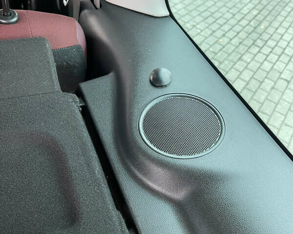 Сітроен Берлінго, об'ємом двигуна 1.6 л та пробігом 188 тис. км за 8800 $, фото 30 на Automoto.ua