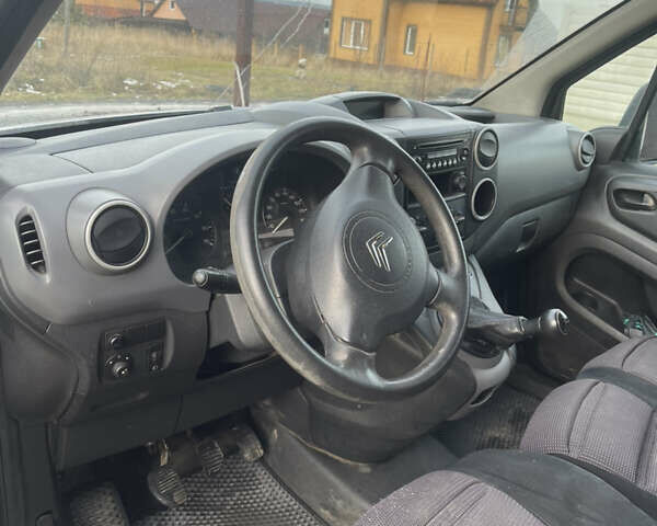 Ситроен Берлинго, объемом двигателя 1.6 л и пробегом 300 тыс. км за 3500 $, фото 4 на Automoto.ua