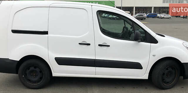 Ситроен Берлинго 2012 в Киеве на Automoto.ua Ситроен Берлинго, объемом двигателя 1.6 л и пробегом 173 тыс. км за 8700 $, фото 3 на Automoto.ua