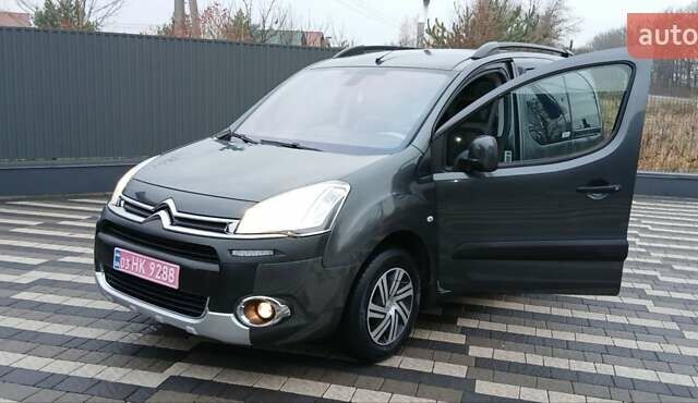 Ситроен Берлинго, объемом двигателя 1.6 л и пробегом 111 тыс. км за 8250 $, фото 7 на Automoto.ua