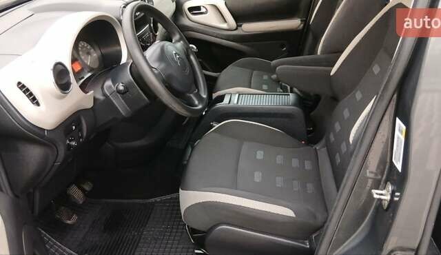 Ситроен Берлинго, объемом двигателя 1.6 л и пробегом 111 тыс. км за 8250 $, фото 26 на Automoto.ua