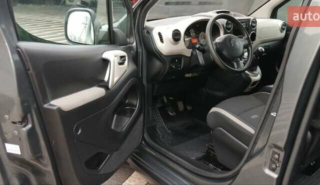 Ситроен Берлинго, объемом двигателя 1.6 л и пробегом 111 тыс. км за 8250 $, фото 28 на Automoto.ua