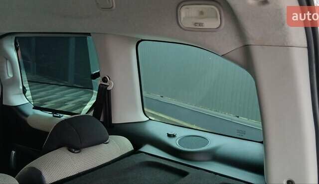 Ситроен Берлинго, объемом двигателя 1.6 л и пробегом 111 тыс. км за 8250 $, фото 20 на Automoto.ua
