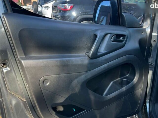 Ситроен Берлинго, объемом двигателя 1.6 л и пробегом 196 тыс. км за 10200 $, фото 26 на Automoto.ua