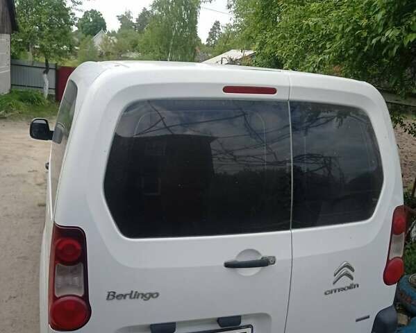 Белый Ситроен Берлинго пасс., объемом двигателя 1.56 л и пробегом 160 тыс. км за 8500 $, фото 1 на Automoto.ua