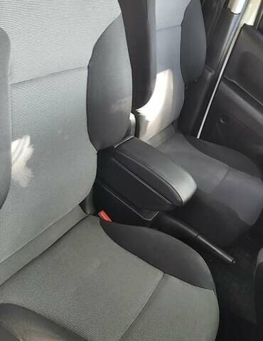 Белый Ситроен Берлинго пасс., объемом двигателя 1.6 л и пробегом 120 тыс. км за 9500 $, фото 26 на Automoto.ua