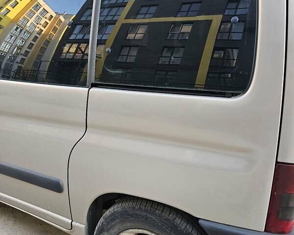 Бежевый Ситроен Берлинго пасс., объемом двигателя 1.87 л и пробегом 295 тыс. км за 3900 $, фото 6 на Automoto.ua