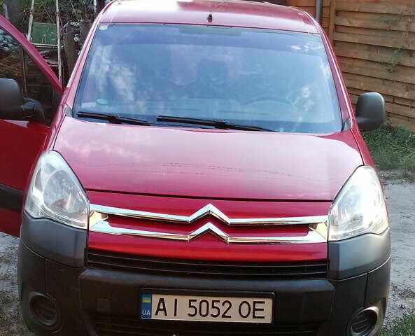 Красный Ситроен Берлинго пасс., объемом двигателя 1.59 л и пробегом 200 тыс. км за 4500 $, фото 10 на Automoto.ua