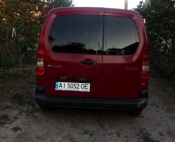 Красный Ситроен Берлинго пасс., объемом двигателя 1.59 л и пробегом 200 тыс. км за 4500 $, фото 11 на Automoto.ua