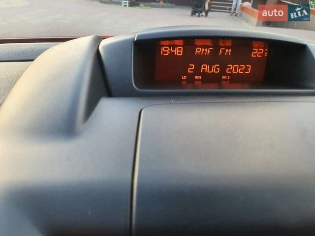 Красный Ситроен Берлинго пасс., объемом двигателя 1.6 л и пробегом 220 тыс. км за 5000 $, фото 19 на Automoto.ua