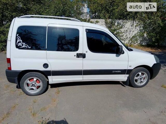 Ситроен Берлинго пасс., объемом двигателя 2 л и пробегом 400 тыс. км за 4200 $, фото 6 на Automoto.ua