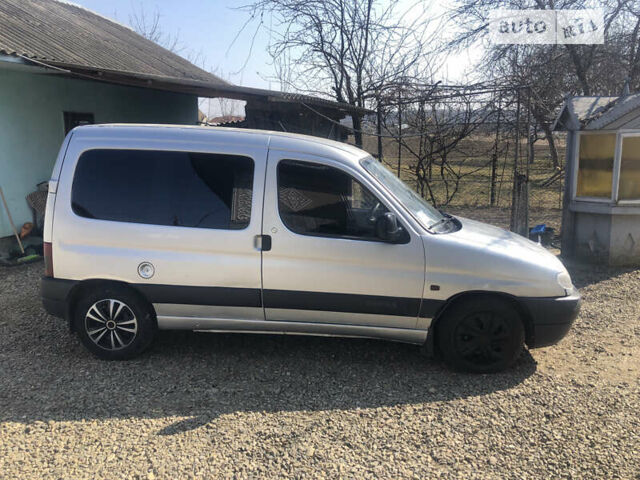 Серый Ситроен Берлинго пасс., объемом двигателя 1.9 л и пробегом 330 тыс. км за 2000 $, фото 5 на Automoto.ua