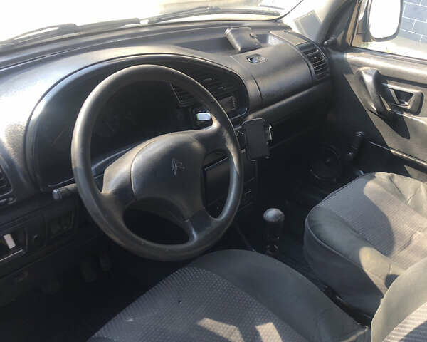 Серый Ситроен Берлинго пасс., объемом двигателя 1.9 л и пробегом 330 тыс. км за 2000 $, фото 6 на Automoto.ua