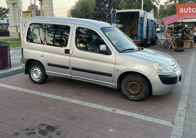 Сірий Сітроен Берлінго пас., об'ємом двигуна 1.87 л та пробігом 397 тис. км за 3397 $, фото 6 на Automoto.ua