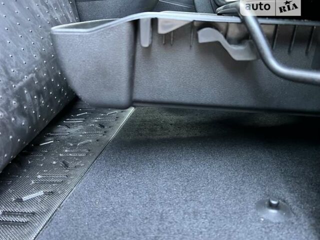 Сірий Сітроен Берлінго пас., об'ємом двигуна 1.6 л та пробігом 192 тис. км за 8450 $, фото 63 на Automoto.ua
