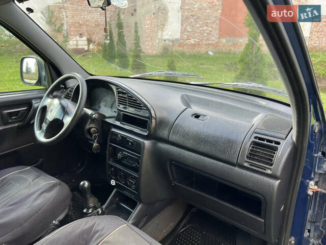 Синий Ситроен Берлинго пасс., объемом двигателя 1.9 л и пробегом 300 тыс. км за 2200 $, фото 23 на Automoto.ua