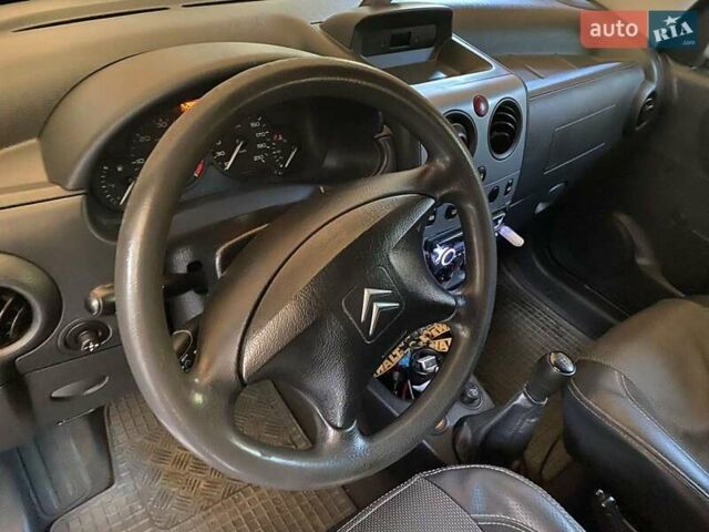 Синий Ситроен Берлинго пасс., объемом двигателя 0 л и пробегом 292 тыс. км за 4300 $, фото 7 на Automoto.ua